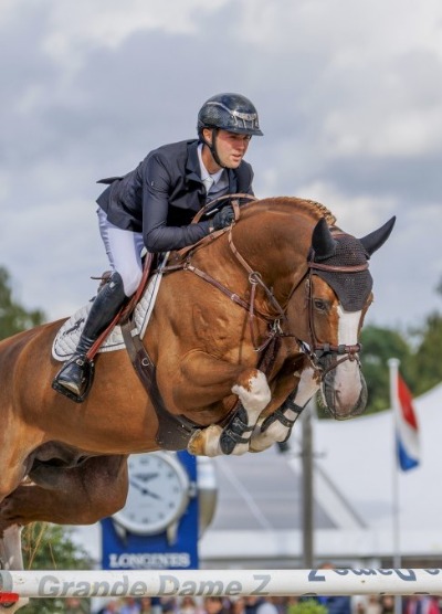 Ermitage-Kalone_jump_2.jpg